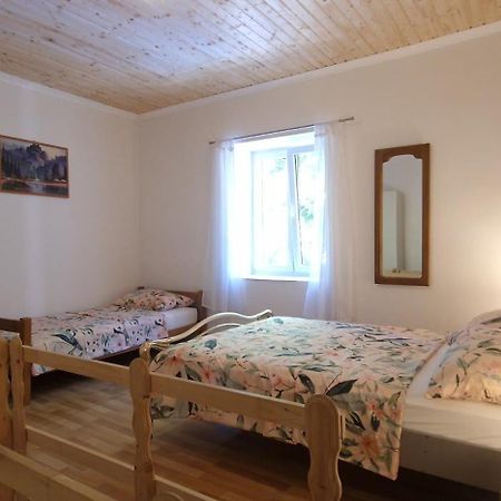 Studio Apartman Kaštel Kambelovac Kastela Bagian luar foto
