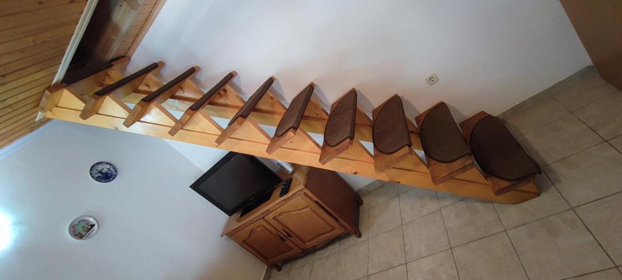 Studio Apartman Kaštel Kambelovac Kastela Bagian luar foto